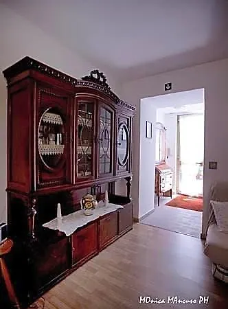 La Reggia Bed & Breakfast 3*